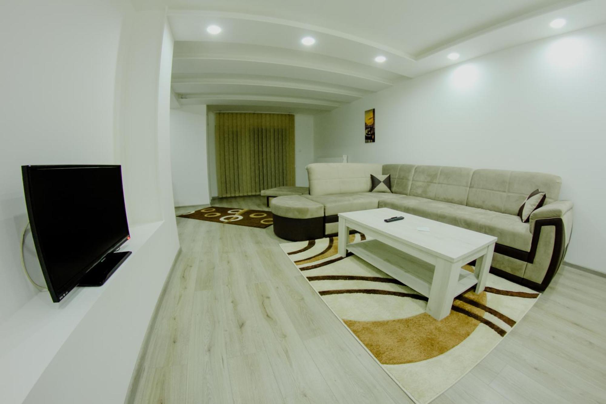 Deluxe Apartment *