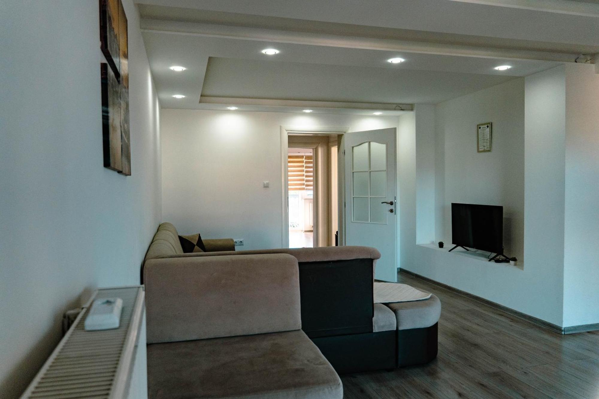Deluxe Apartment *